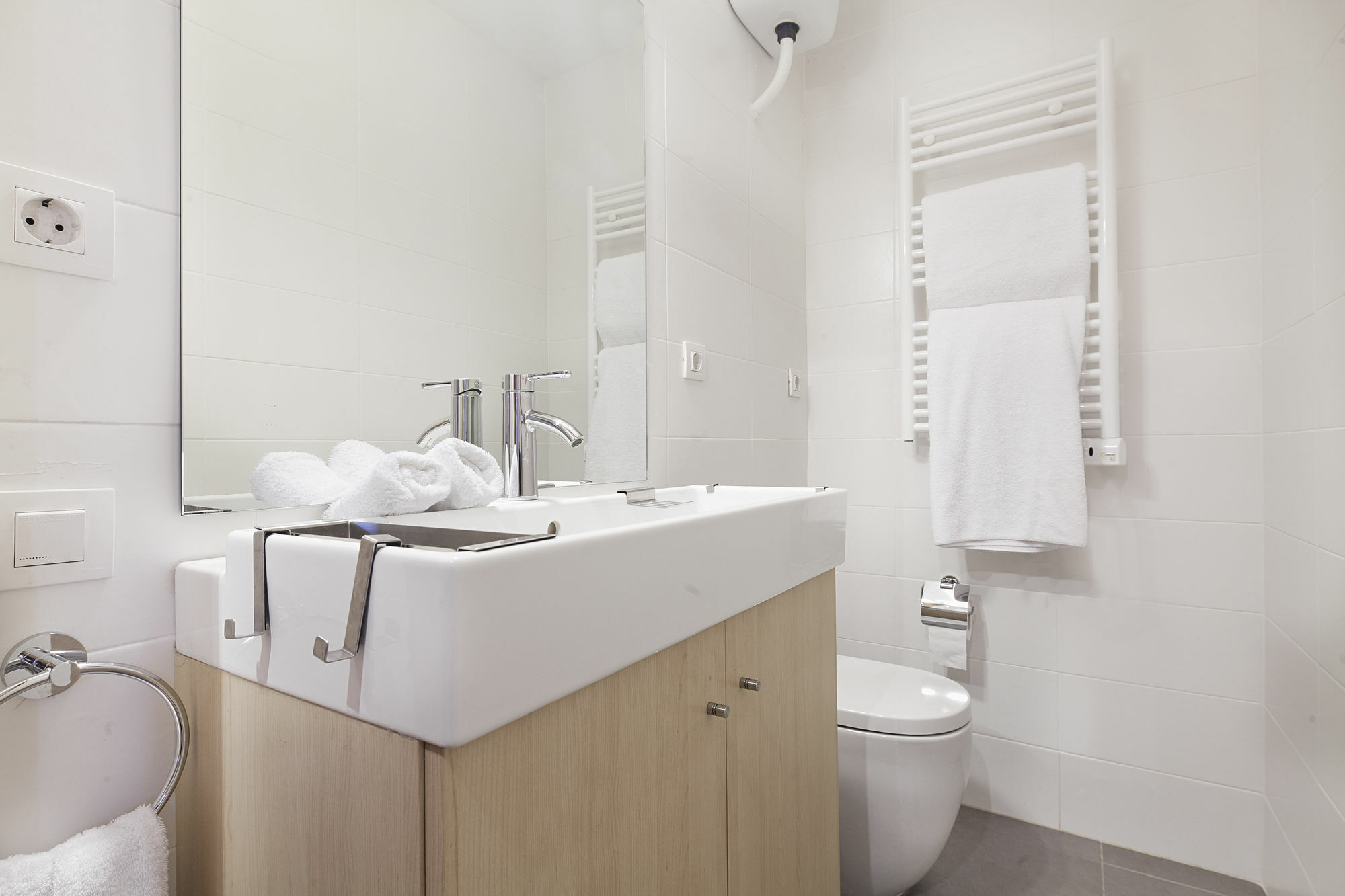 Bonavista Apartments - Pedrera Barcelona Buitenkant foto